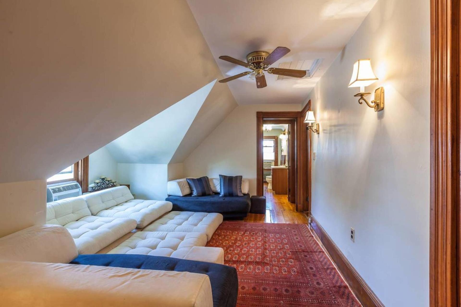 Charming Harvard Victorian Кеймбридж Екстериор снимка