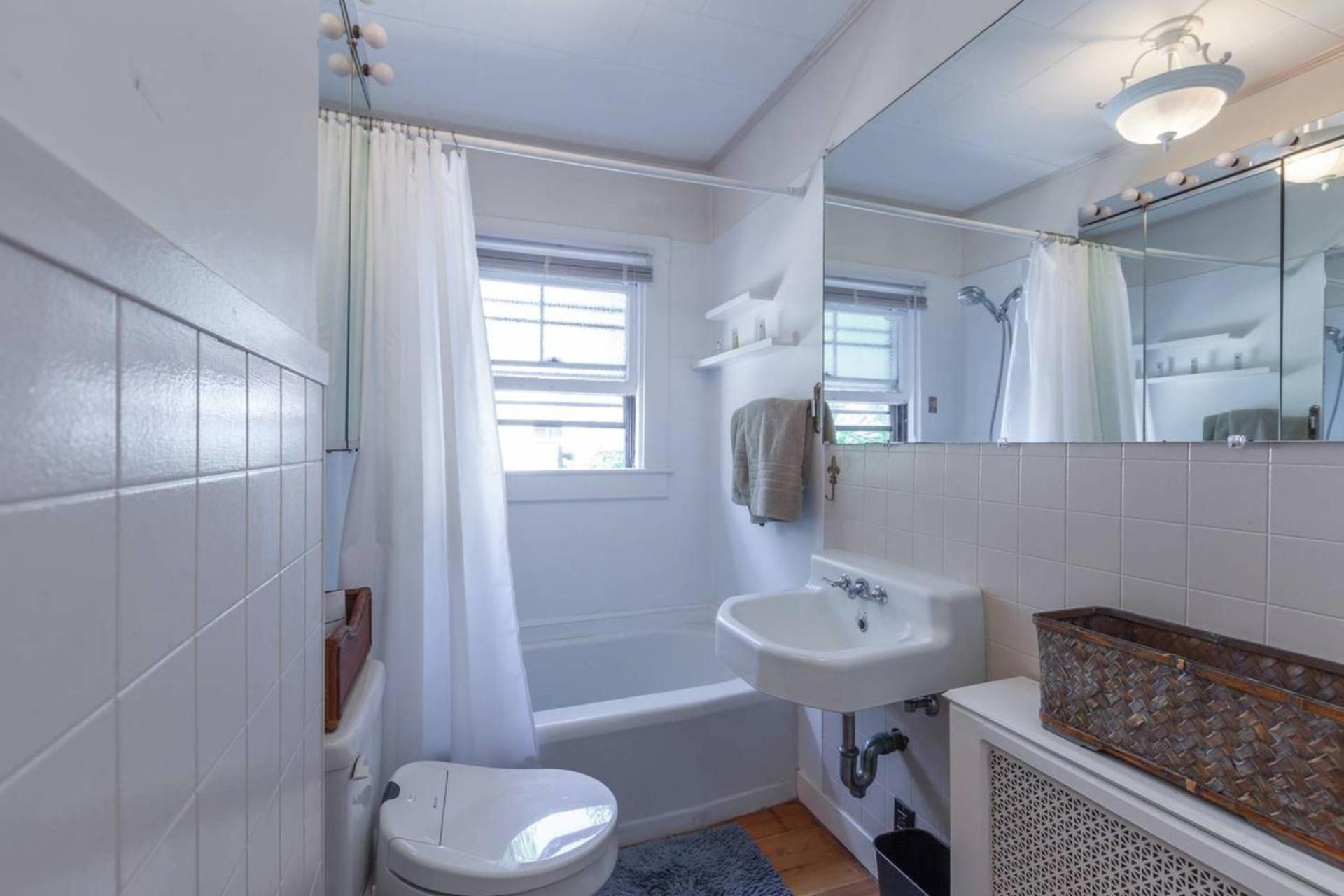 Charming Harvard Victorian Кеймбридж Екстериор снимка